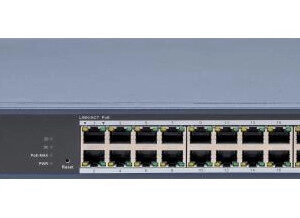 Switch Hikvision 24 puertos Gig  POE 1 RJ45 1 Opt